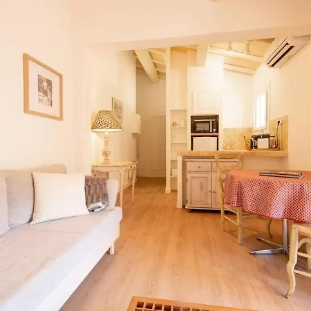Apartamento Peaceful Haven With Terrace And Parking *